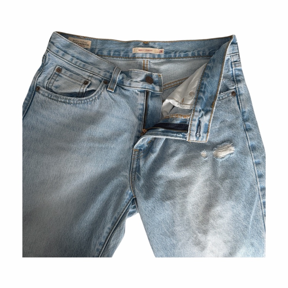 Levi's Light Blue Relaxed Women Jeans 28x27 ripped light wash straight leg pants - Picture 3 of 15